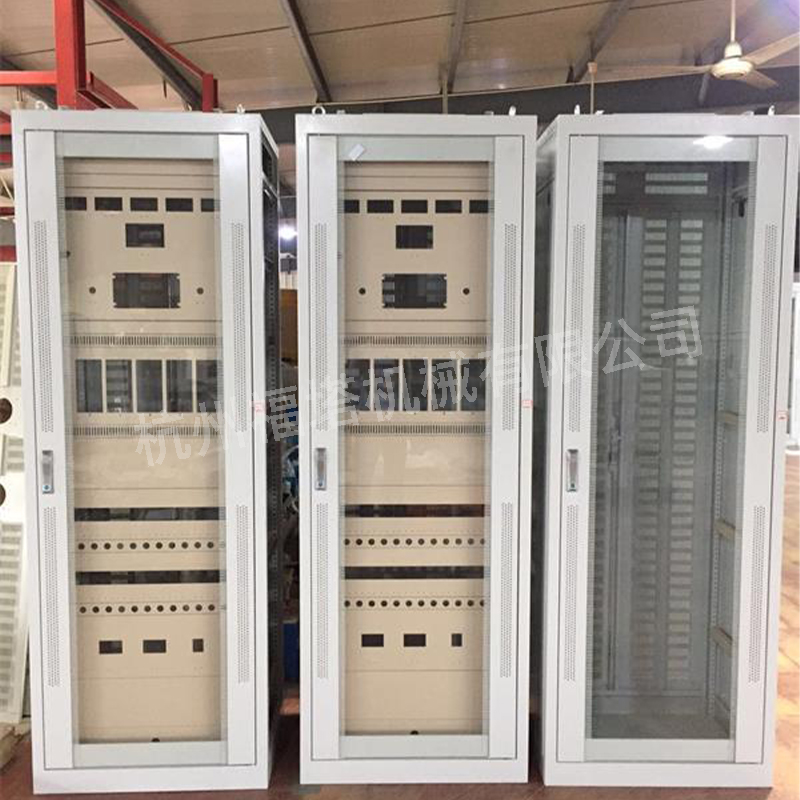 <b>机箱机柜加工</b>