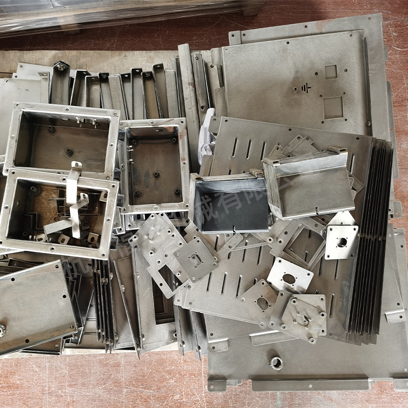 <b>五金冲压件加工</b>